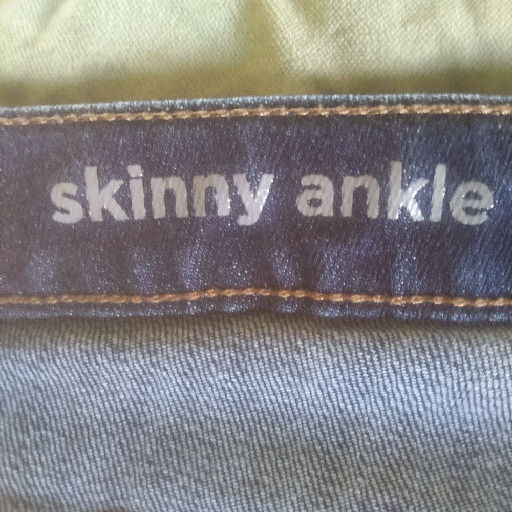 Plus Size Jeans - Picture 4 of 9